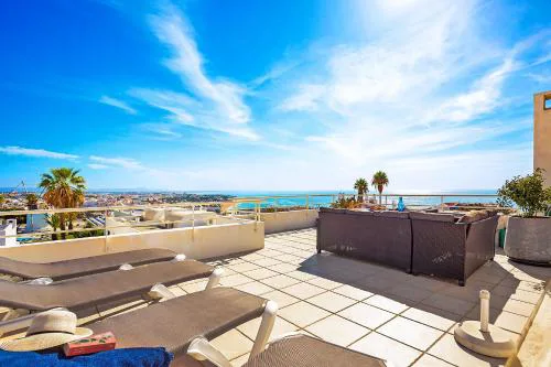 WindMill Rooftop Panoramic OceanView Condo By BeCherish