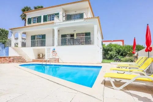 Villa Ash