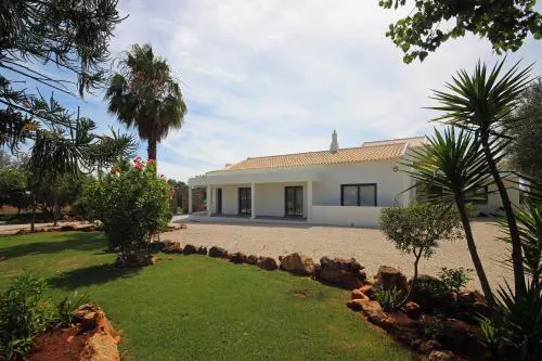L&F House
