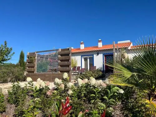 Holiday Home Haus Bamboo in Odeceixe mit ruhiger Terrasse by Interhome