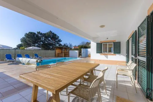 Maré Guest House Heated Pool Optional