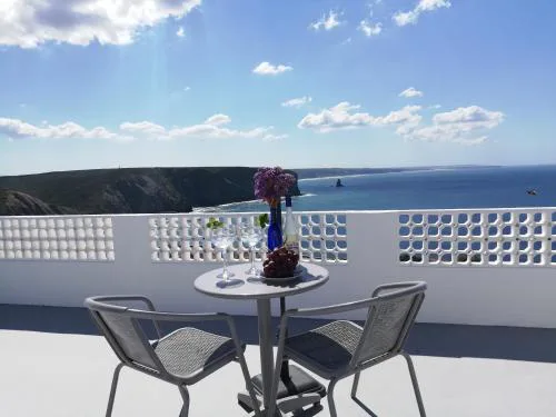The Cliff House with Terrace and Ocean View