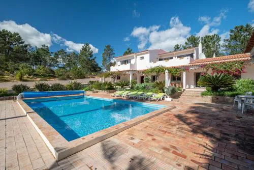 Casa do Lirio - Villa near Quinta do Lago - Heated Pool