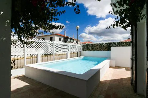 FLH Altura Family House with Pool