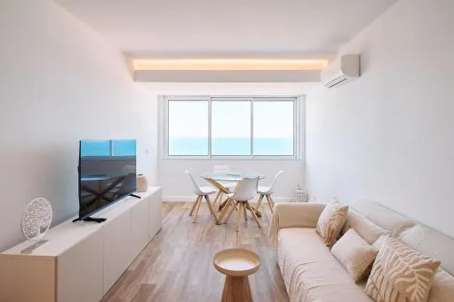 Apartment Infinity mit Meerblick