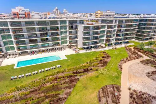 Cond Bayline - Choupa - Pool - SPA - Gym - BY BEDZY