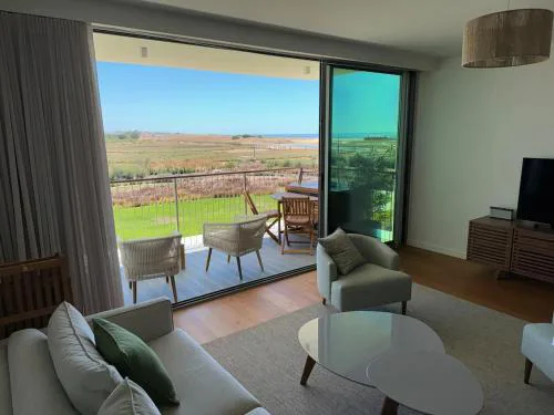 Life Happens Bayline Luxurious Oceanfront