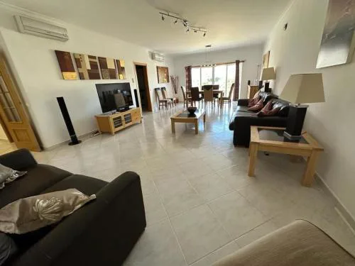 Luxury 7 Star Apartment With Free WIFI internet