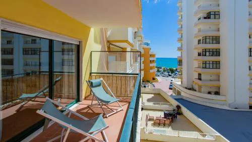 Magnificent 2BDR Apartment With AC - 2min from beach - by LovelyStay