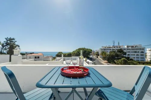 Sea Bliss Your Seaside Retreat in Alporchinhos