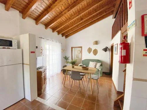 Charming House in Barão de São Miguel