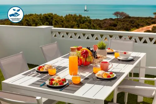Townhouse Crystal Bay - Rooftop e vista mar em Benagil