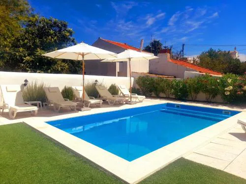 Quinta da Calma with pool and BBQ