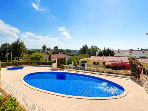 Casa Antonius, Sun & Pool Balaia Home by BeCherish