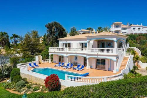 Parque da Floresta villa 209 with pool on golf resort