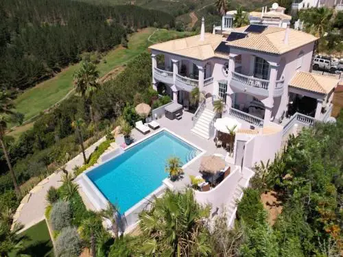 Private Bedroom in a Luxurious Villa, Budens