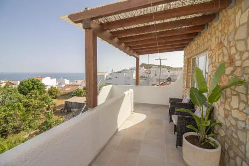 Casa Jana 5 Bedroom House for 12 with Ocean View Terrace near the Beach