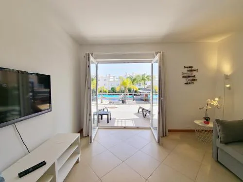 Cabanas d'Alma T1 by YHA