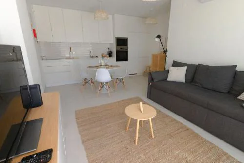 Modern 2BR Apartment with Garden & Pool