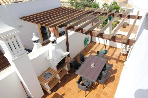 T2 Penthouse Duplex with Rooftop Terrace and Amazing 360º Views WPG1