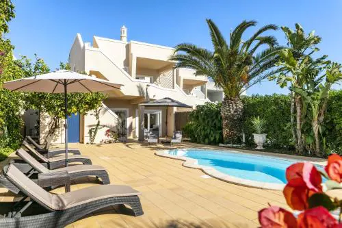 Casa Palm House by Boaz Rentals