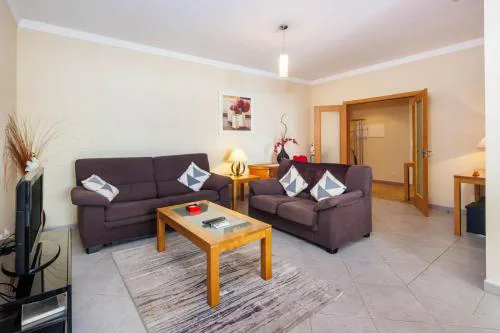 Colina Verde H Modern & Comfortable 2 Bed Apart