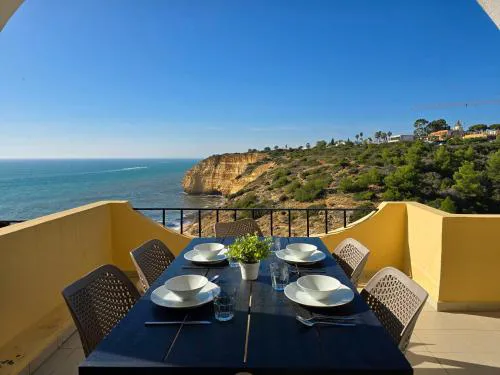 GOLDEN SUN - Sunny Balcony, Sea View, Beach, AC