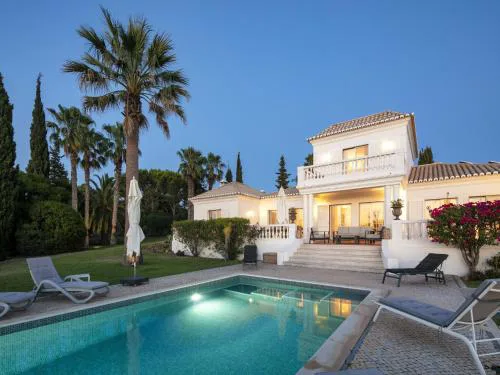 Romantic 3-bedroom villa near Carvoeiro