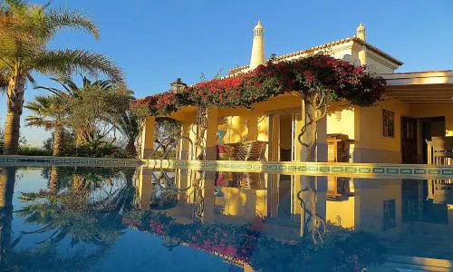 Spacious Villa in Carvoeiro with Private Pool
