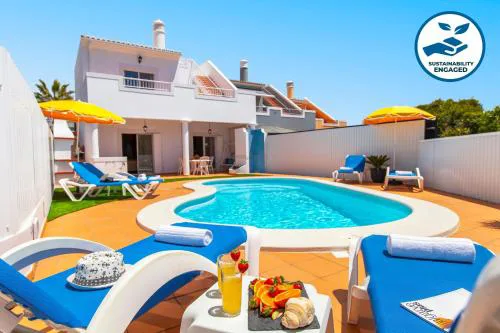 Villa Sunset - com piscina aquecível e jardim em Carvoeiro