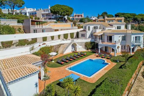 Villa Tess by Villa Plus