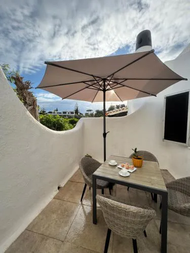 Villa Valentina-Sunny 2 Bedroom House with Pool