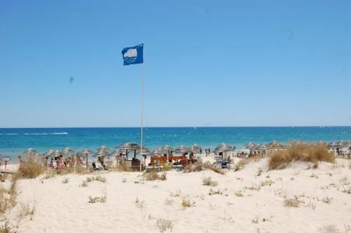 Cabanas T1 Apartment with Balcony BBQ 8min Walk to Beachfront