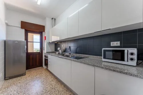 Cosy 3Bdr Flat near University by LovelyStay