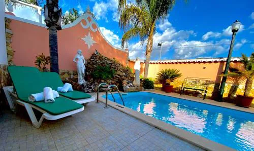 Palma's Place Casanova Villa #WIFI#HEATEDPOOL#RELAX