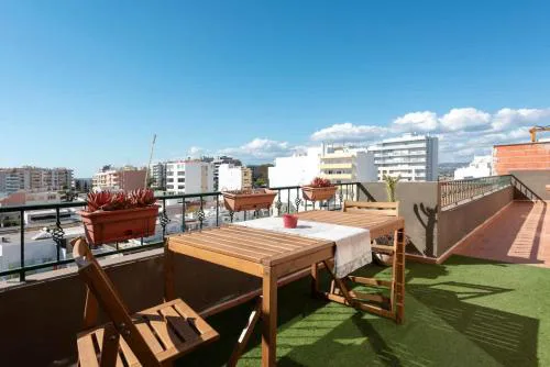 Two Brothers Home 1 - Terrace Ocean View at City Center