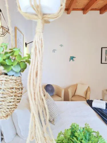 MINHA CASA SUA CASA - Cozy Little House, AC & WiFi