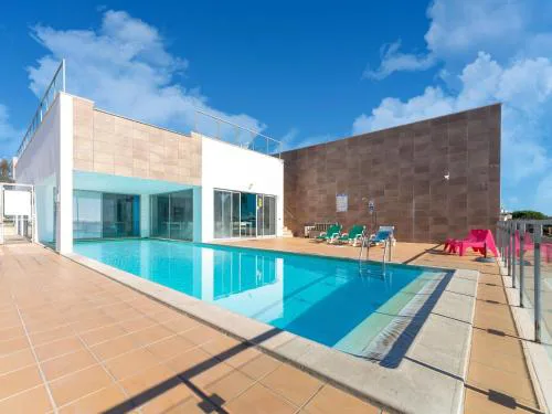 An Idyllic Algarve Home by the Water