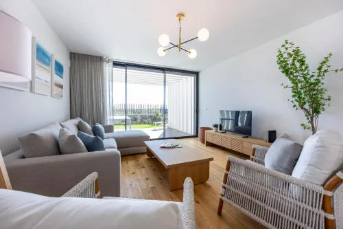 Ria View - Luxo a Beira Mar