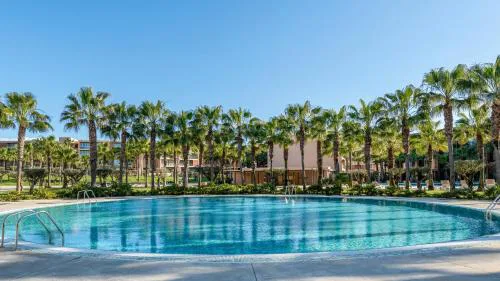 Luxurious 3BDR Salgados Flat with Pool by LovelyStay