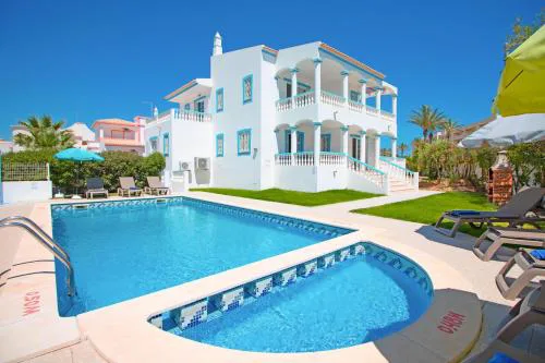 Villa Azul by Algarve Holidays