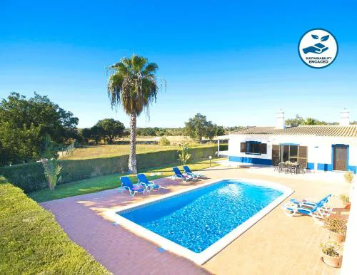 Villa Martinica - Refúgio tranquilo com piscina e BBQ - Guia, Albufeira