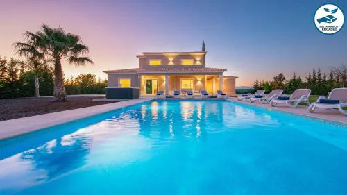 Villa Paradise - Moradia tranquila com piscina aquecível e BBQ - Albufeira
