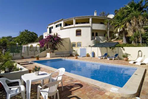607 Villa Lorena