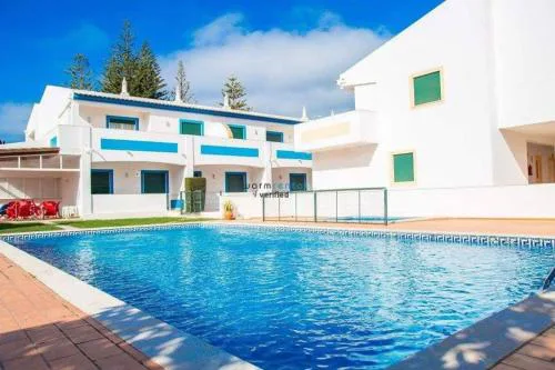 APARTAMENTOS OASIS BEACh