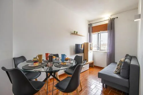 B14 - Heart of Old Town Apartment