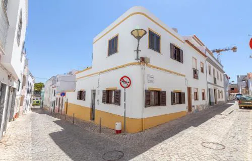 Casa do Farol Guesthouse