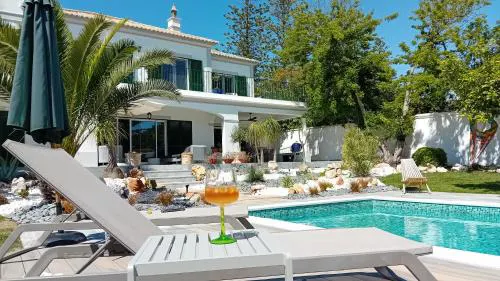 Casa Madeira, with salt-water pool and Sauna