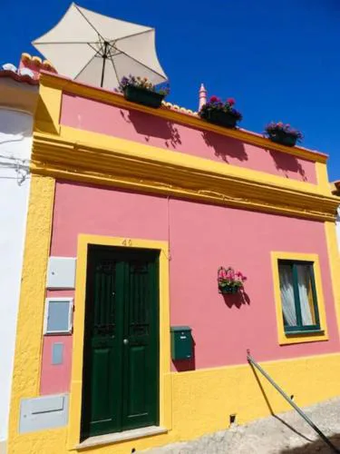 Casinha Canal - Beautifully restored Moroccan inspired townhouse in Lagos historic centre