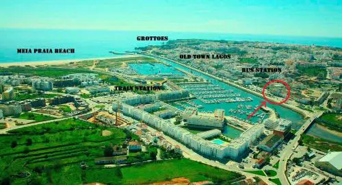 Central Lagos apt with Marina views near beaches
